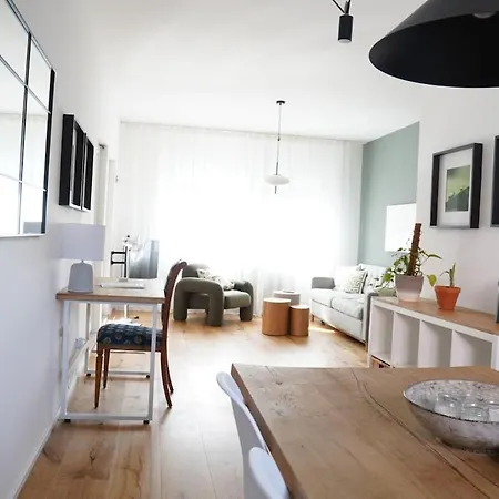 Feel-good Oasis With Garden And Parking Space In Apartment *