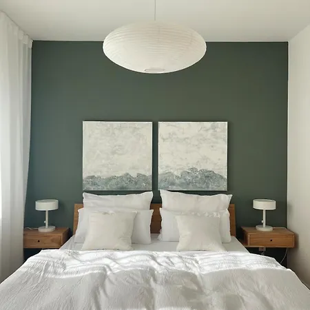 Feel-good Oasis With Garden And Parking Space In * Graz