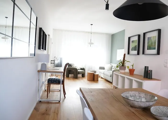 Feel-good Oasis With Garden And Parking Space In アパート *